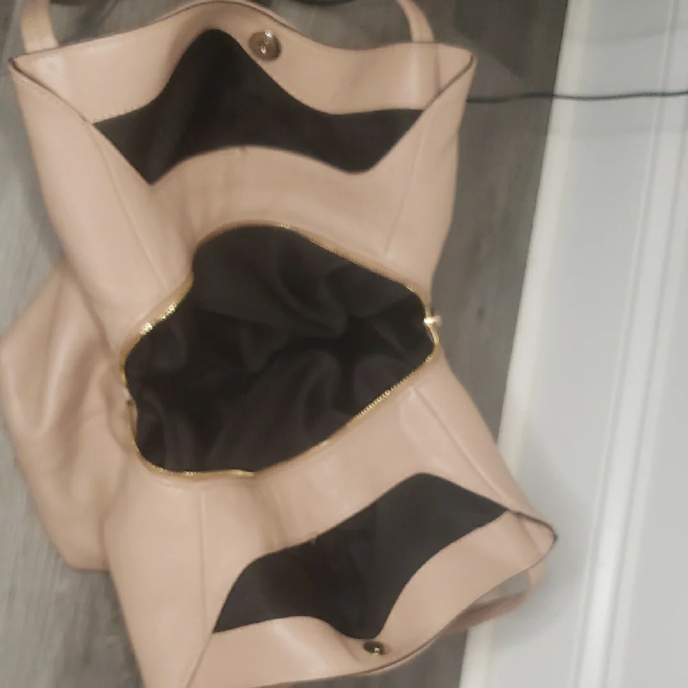 Vince Camuto Tan Leather Tote Bag - Picture 14 of 16